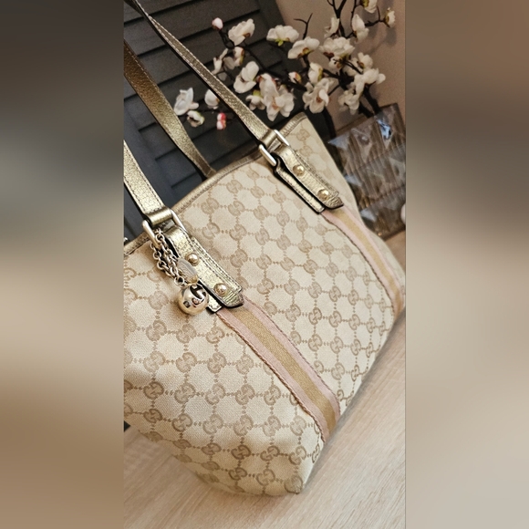 Authentic GUCCI Monogram GG Canvas Jolicoeur Pink and Gold Tote - Picture 7 of 14